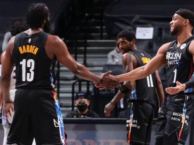 托恩：卡尔的比赛风格与梅西类似，他有望入选德国世界杯阵容（托恩：卡尔踢法酷似梅西，或将跻身德国世界杯大名单）