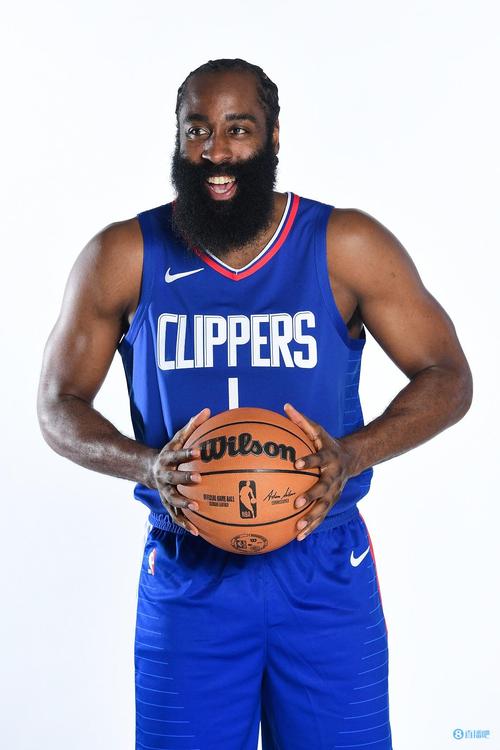 雷霆成为史上第四支赛季前22场拿下21胜1负的球队（前22场21胜1负，雷霆跻身历史第四队）