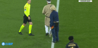 足球报：将有超三千名申花球迷远征天津，吴曦直言要做好自己（足球报：逾三千申花球迷远征天津，吴曦称关键是把自己做好）